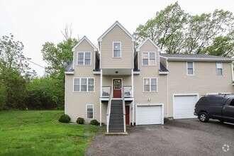 Building Photo - 21 Eaton Ave