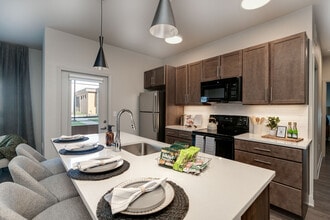 The Avante apartments — community photo - The Avante