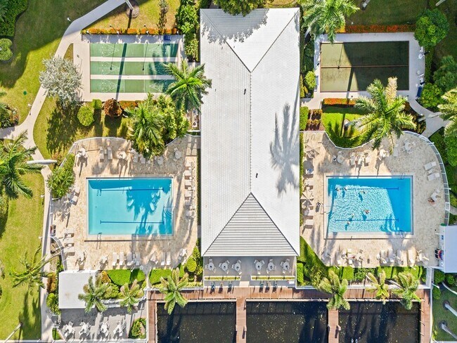 Foto del edificio - 3310 S Ocean Blvd