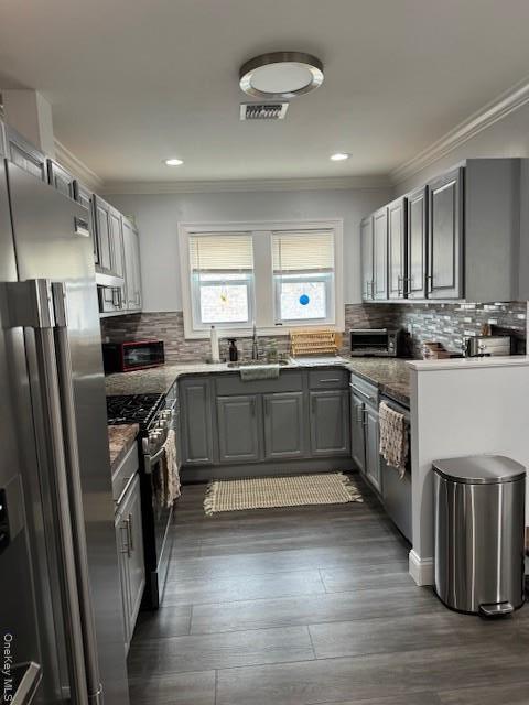 Foto del edificio - 118 Forest Ave