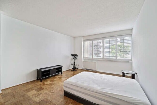 Foto del edificio - 4515 Willard Ave