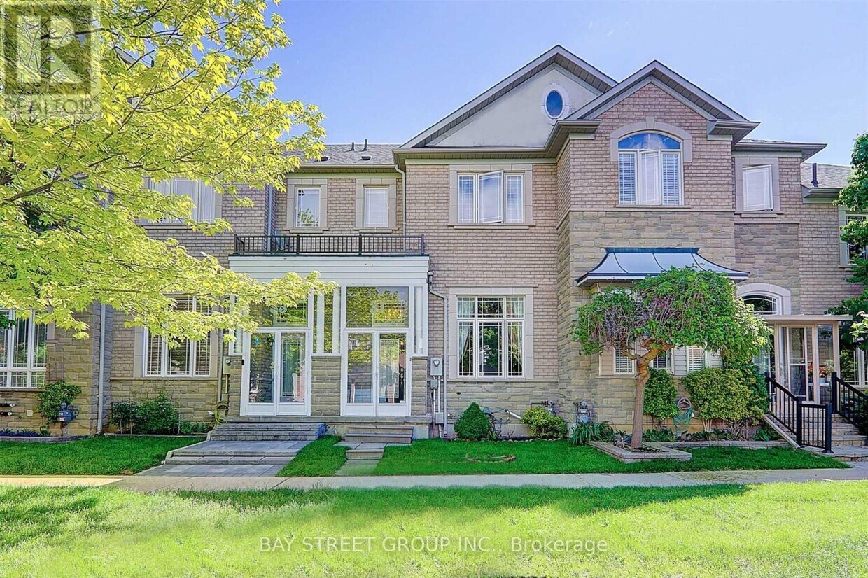Primary Photo - 31 Oceanview St