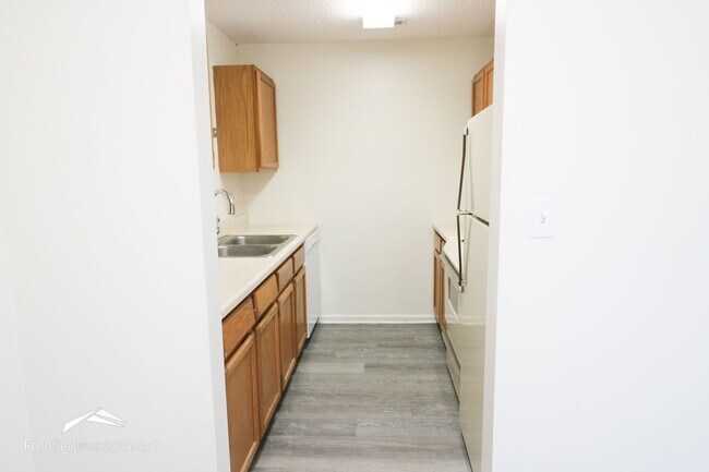 Foto del edificio - 1852 Anderson Ave