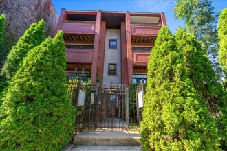 Building Photo - 6500 S Minerva Ave