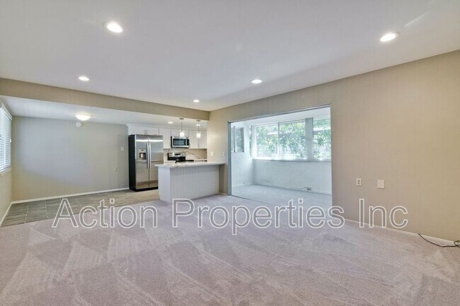 Building Photo - 14225 Lora Dr