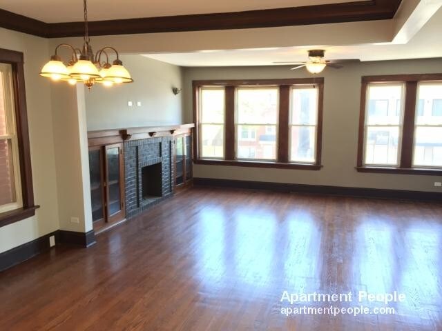 Foto principal - 5110 N Western Ave