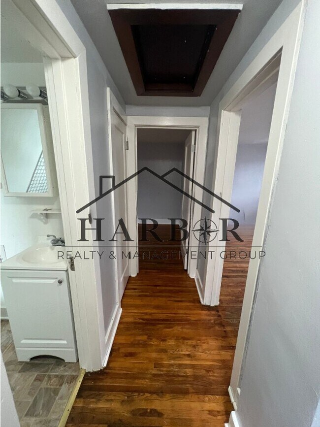 Foto del edificio - 508 9th Ave SW