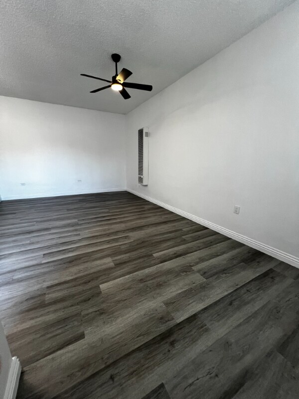 Foto del edificio - 15901 S Vermont Ave