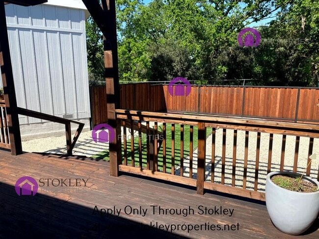 Foto del edificio - 1692 Oak Park Blvd