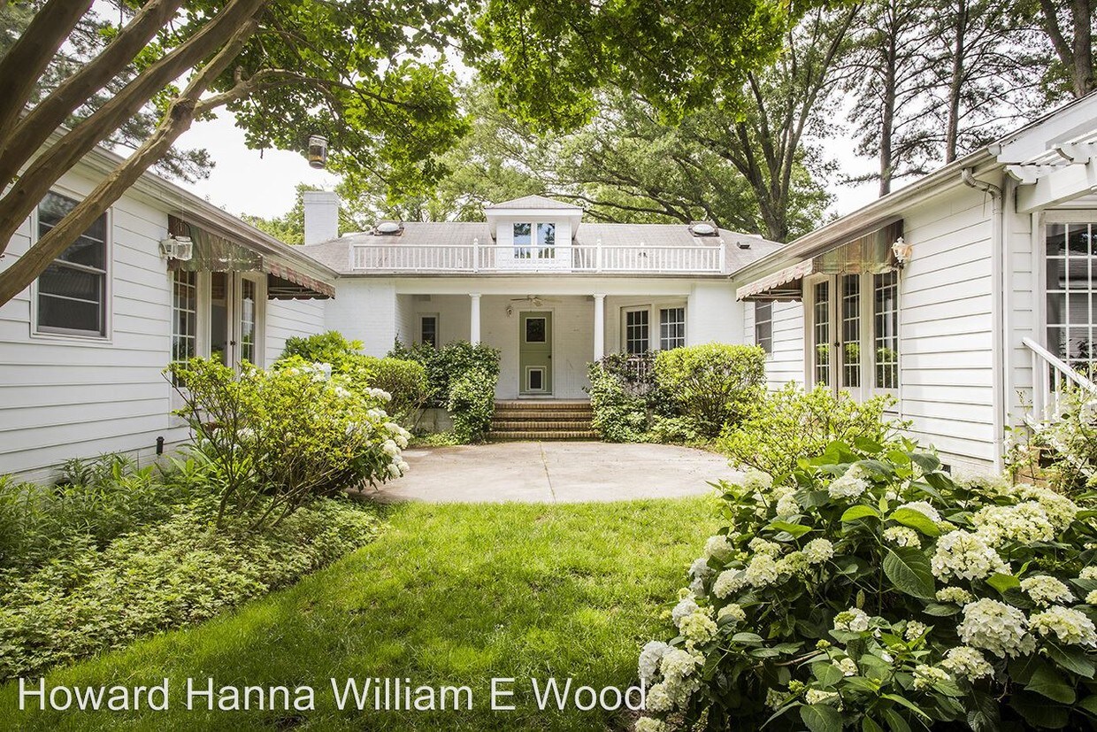 Primary Photo - 1124 Abingdon Rd
