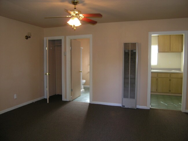  - 3723 Jasmine St