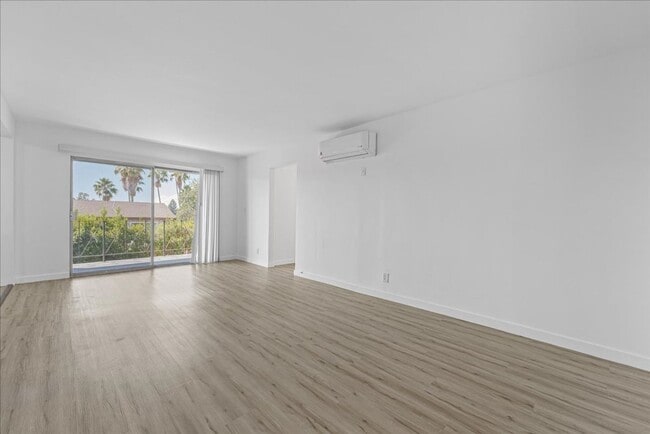 376 N. Avenue 57-22 - 376 N. Avenue 57-22 Apartment