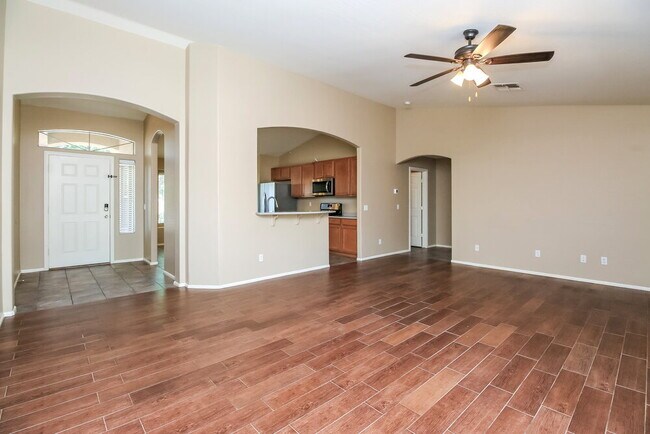 Building Photo - 2175 W Goldmine Mountain Dr