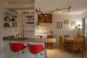 Foto del edificio - 145 10th Ave N