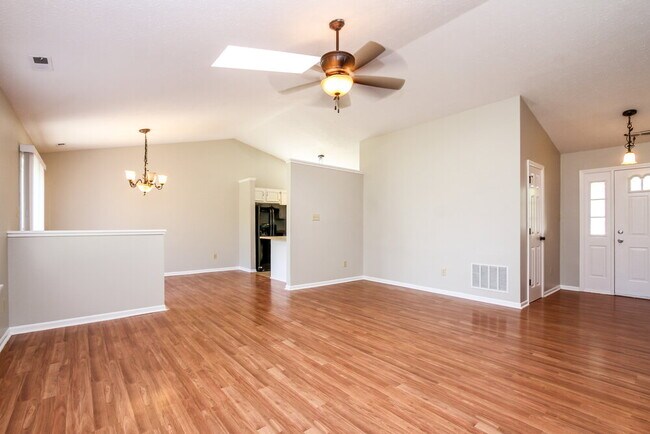 Foto del edificio - 8165 Shortleaf Ct