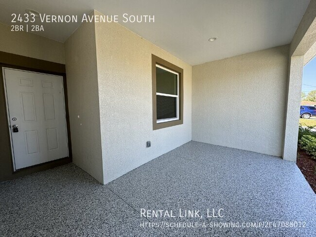 Foto del edificio - 2433 Vernon Ave S