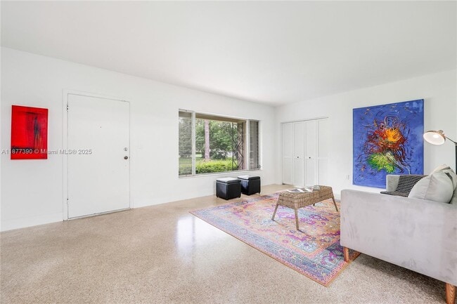 Foto del edificio - 6445 SW 46th Terrace
