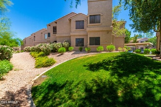 Building Photo - 15380 N 100th St