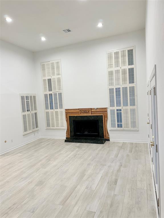 Foto del edificio - 208 Sugar Berry Cir