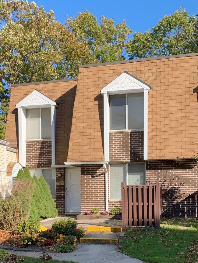 Condominio exterior - 20 Birchwood Dr