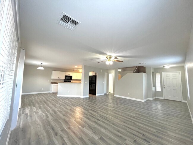 Foto del edificio - COMING SOON! 5bd 3ba in San Tan Valley!