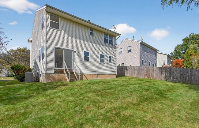 Foto del edificio - 29A Mapleridge Ave