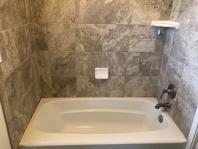 Foto del edificio - 2110 Quail Run