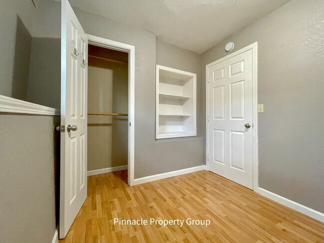 Building Photo - 496 North 7th Street, Unit B