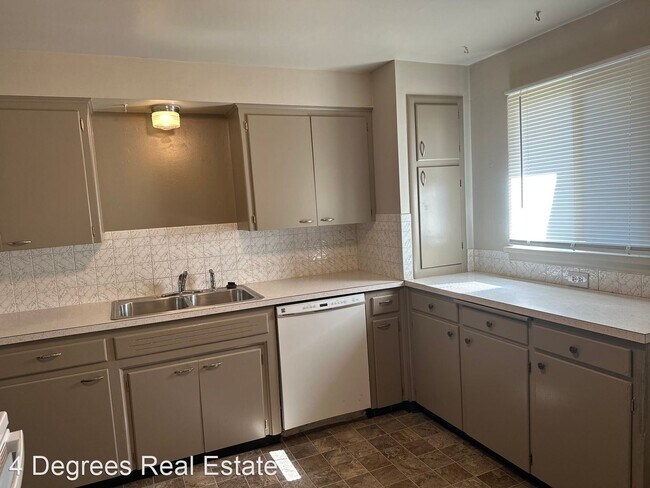 Foto del edificio - 4 br, 2 bath House - 1522 N Lacey St