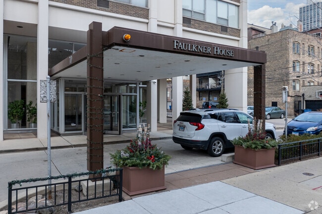 Entrance - Faulkner House Condos