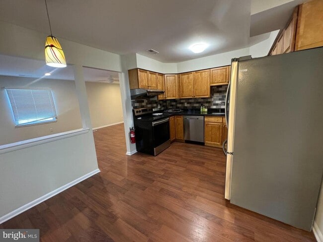 Building Photo - 45 Windsor Mews