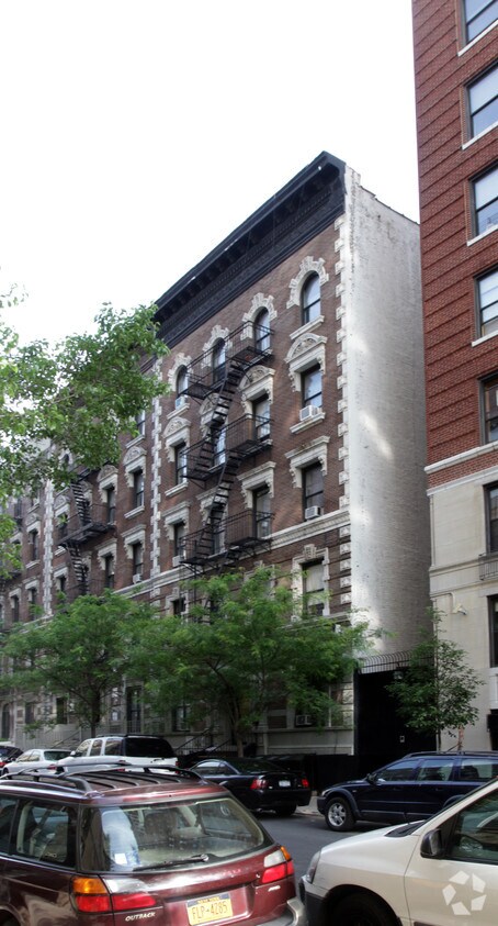 Foto del edificio - 3 W 101st St