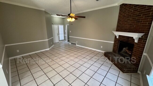 Foto del edificio - 4584 Tracy Lynn Dr