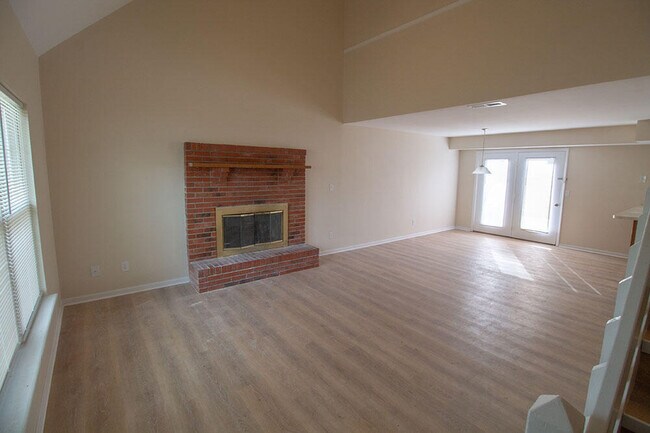 Building Photo - 3715 Hermitage Rd