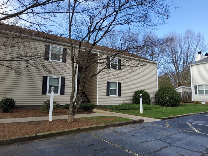 Building Photo - Cobblestone - Kinnamon Road