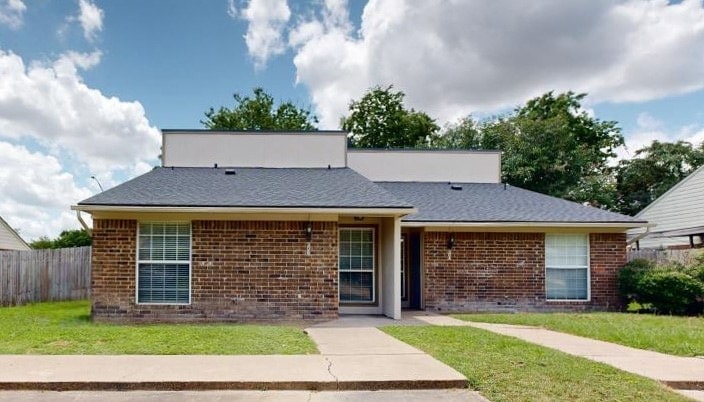 Photo - 304 Amherst Circle Unit