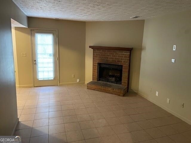 Foto del edificio - 333 Riverbrook Ct