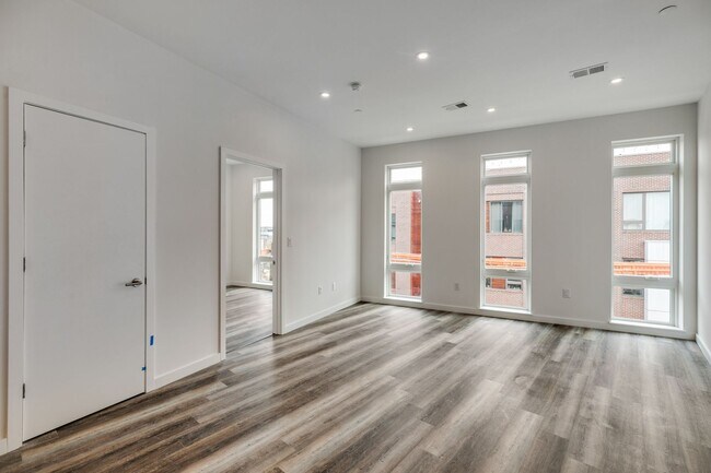 Foto del edificio - 2 Bedroom in Northern Liberties - Parking Available