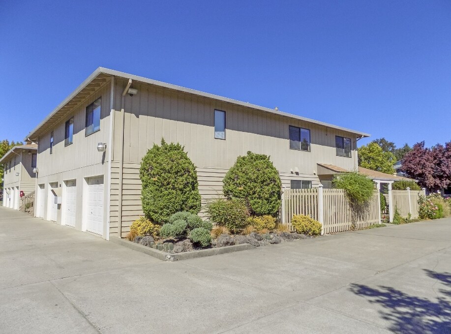 Primary Photo - Marlene Village Townhomes