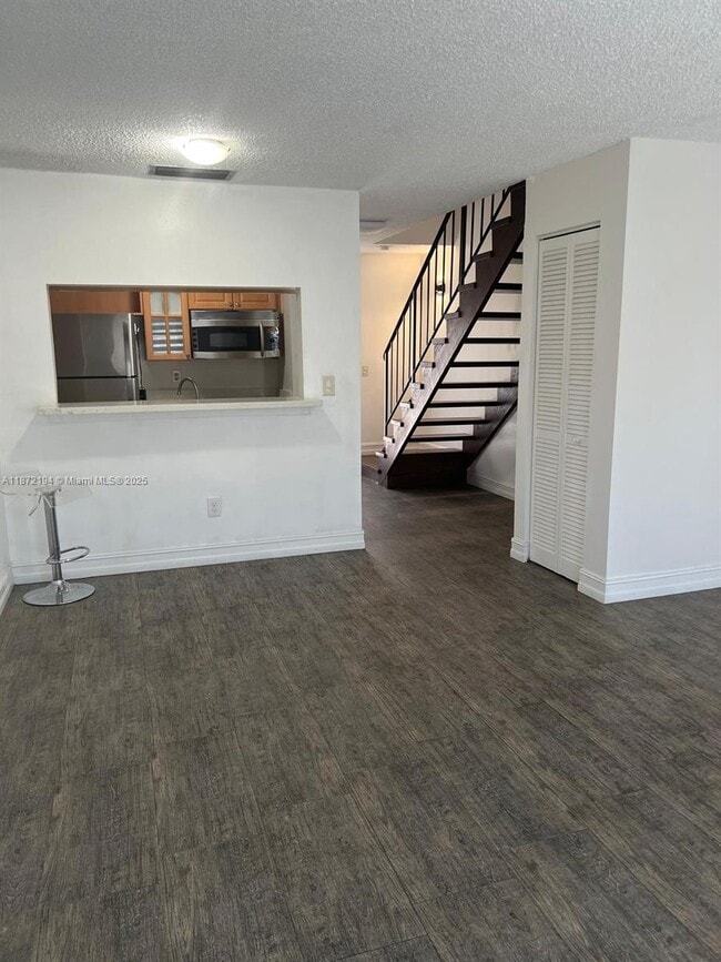 Building Photo - 50 Antilla Ave