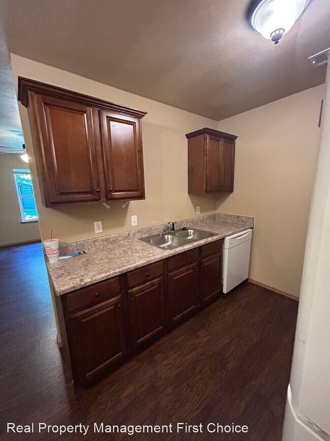 Building Photo - 3 br, 2 bath House - 220 W Gary Street Side A