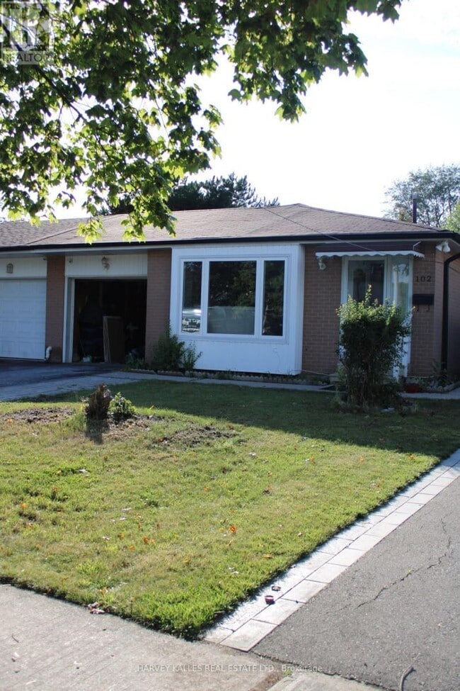 Building Photo - 102 Goldcrest Rd