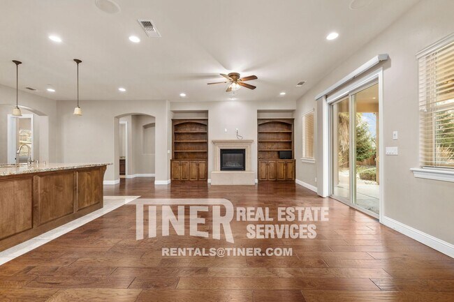 Foto del edificio - Stunning Cameron Park Home