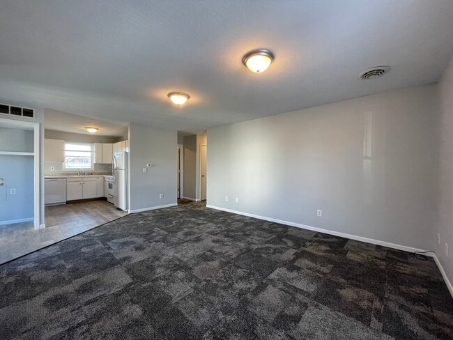 Foto del edificio - 324 Stone Creek Dr