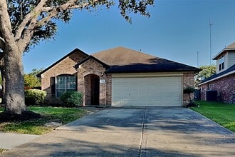 Building Photo - 3326 Ithaca Dr