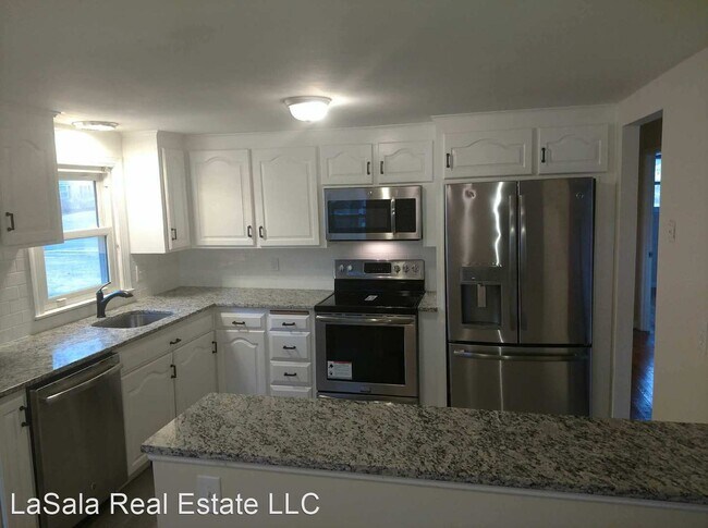 Building Photo - 3 br, 2 bath House - 61 Berkshire Rd.