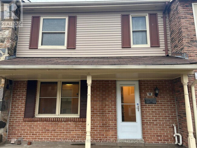 Photo du bâtiment - 2051 Bridletowne Cir