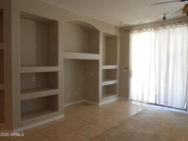 Foto del edificio - 3077 E Blue Ridge Pl