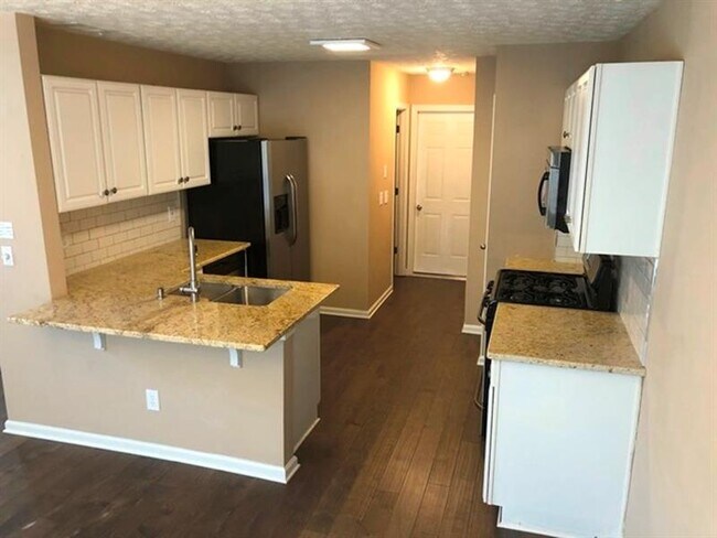 Building Photo - 3572 Avensong Village Cir
