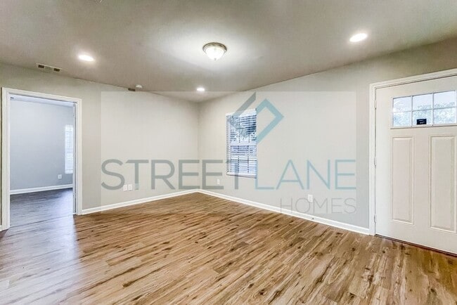 Building Photo - Charming 3 Bedroom in Garland!